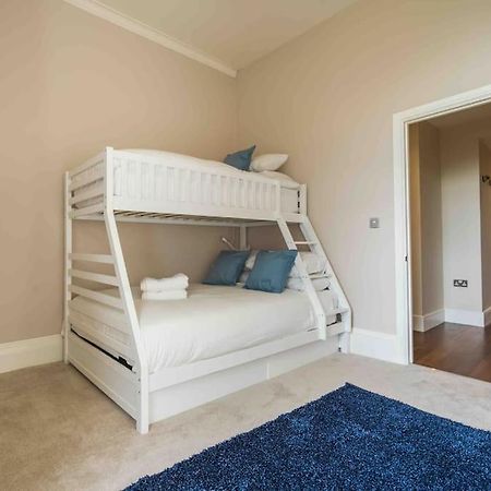 Beautiful Beach Side Apartment Торки Экстерьер фото